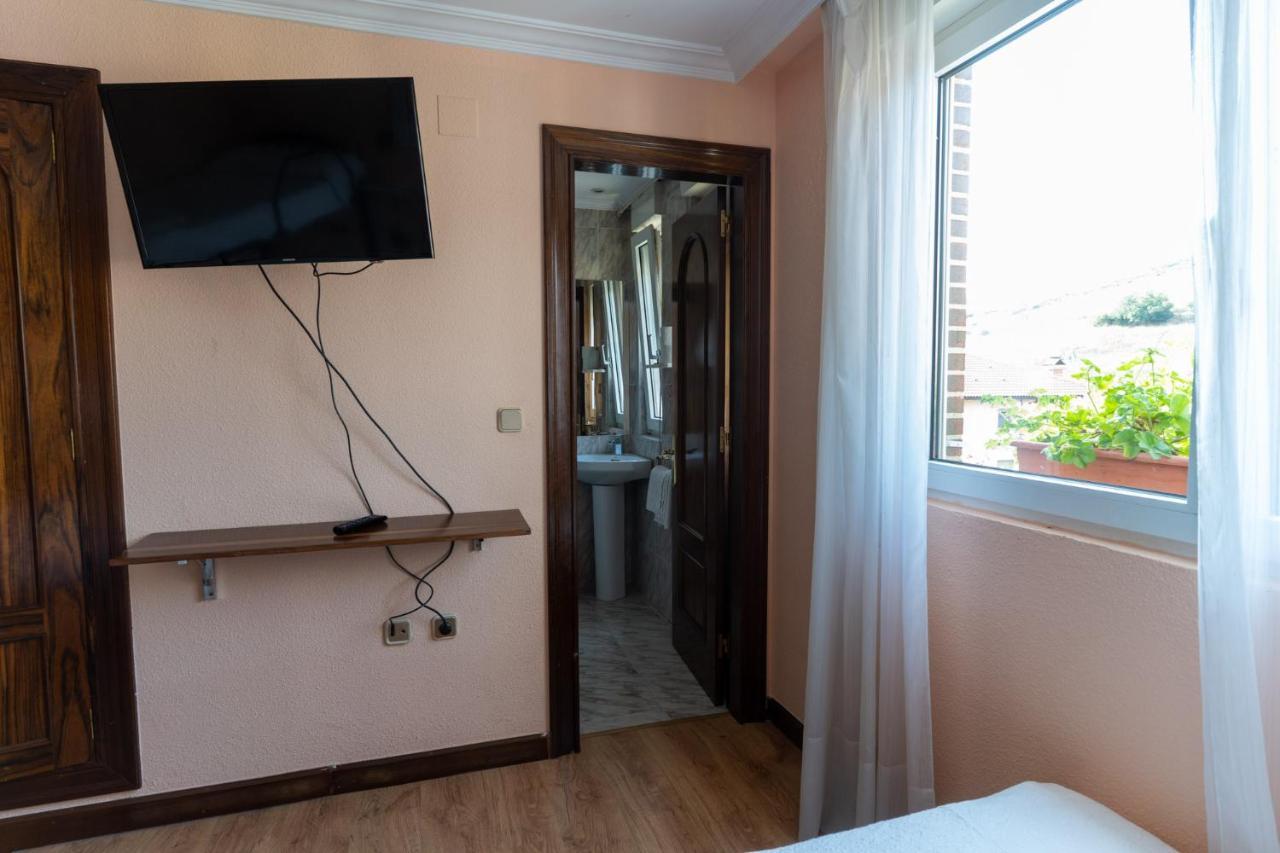 Hotel Rio Cea Puente Almuhey Extérieur photo