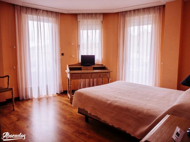 Hotel Rio Cea Puente Almuhey Extérieur photo